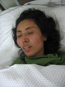 宋彩虹被迫害得奄奄一息