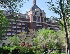 图7：原市委大楼旧址