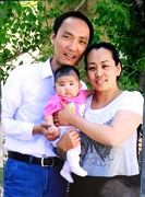 北京建筑师张敏涛（左）一家三口