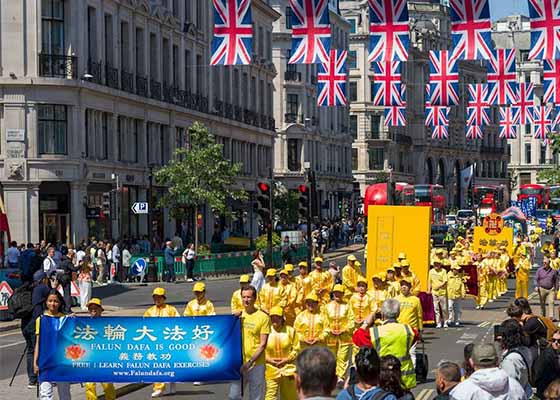 伦敦举行游行　欢庆世界法轮大法日