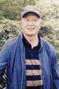 '退休警察李中校'